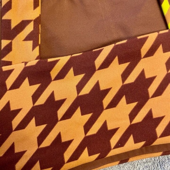 NWT Offline by Aerie Real Me Xtra Stretch Square Neck Sports Bra -- M - Picture 5 of 7